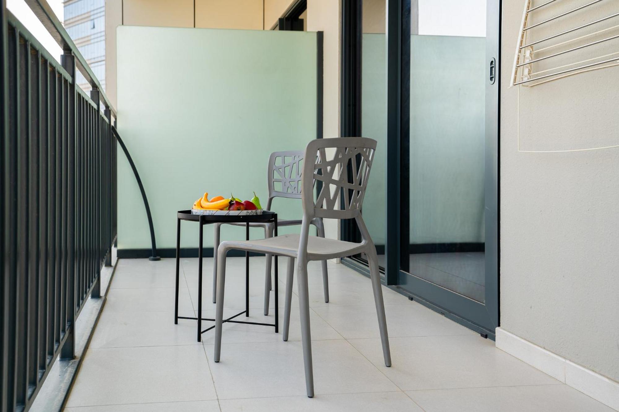 Апартаменти Citihome - Newly Furnished In Business Bay